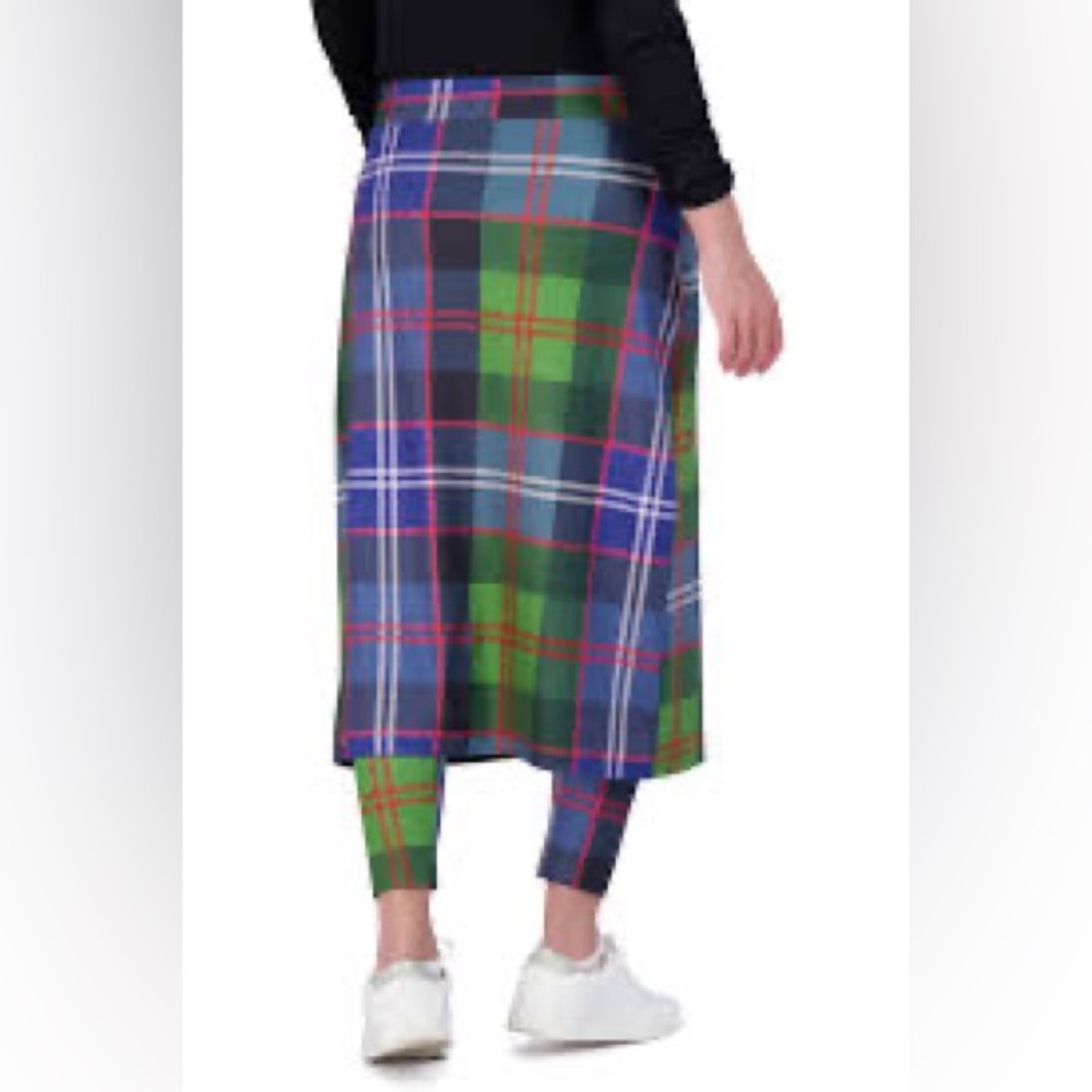 Nwt plaid snoga